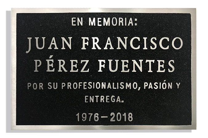 Placas